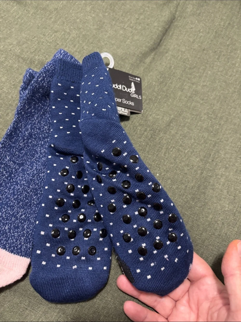 2 pairs soft Cuddl Duds Navy lounge Socks Pink-Accented Penguin/navy w pink trim